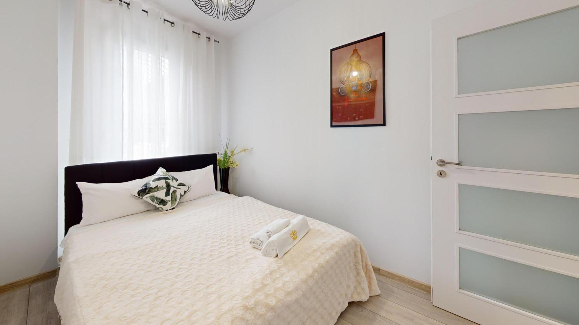 Family House By The River Odra -Panoramic Terrace - 3Room Apartment With 2 Separate Bedrooms And 2 Balconies By Wroapart-Pl- Perfect For Family & Business Stays Breslavia Exterior foto